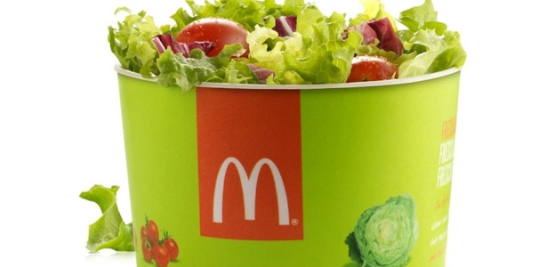 Nova salada terá cinco tipos de folhas e tomates-caprese