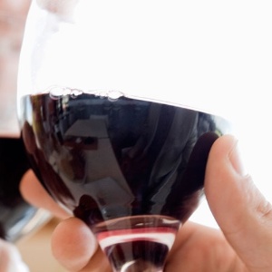 As conclusões do estudo mostram como resultado que seis em cada dez pessoas entre os 18 e os 65 anos consomem álcool nos países latino-americanos pesquisados, levando em consideração "que beberam, pelo menos, uma taça no último ano"