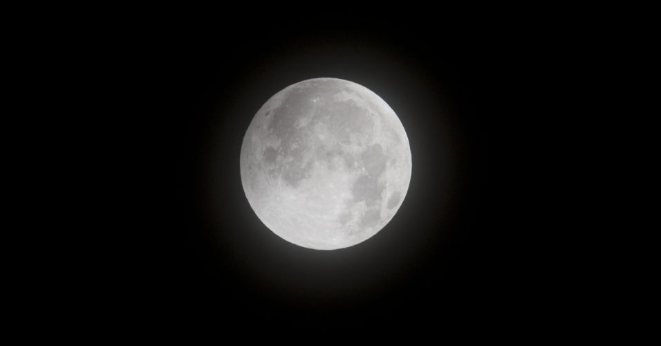 Eclipse total da Lua - Fotos - Ciência