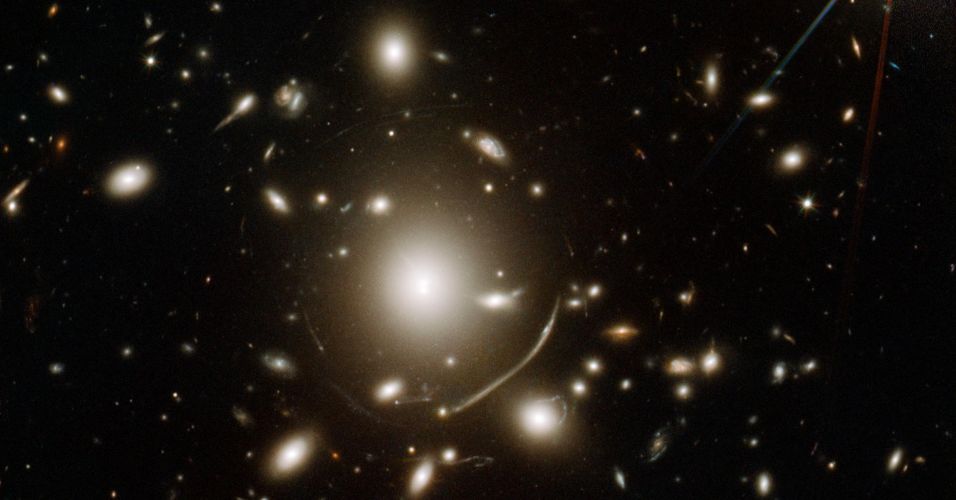 Descoberta uma das galáxias mais jovens