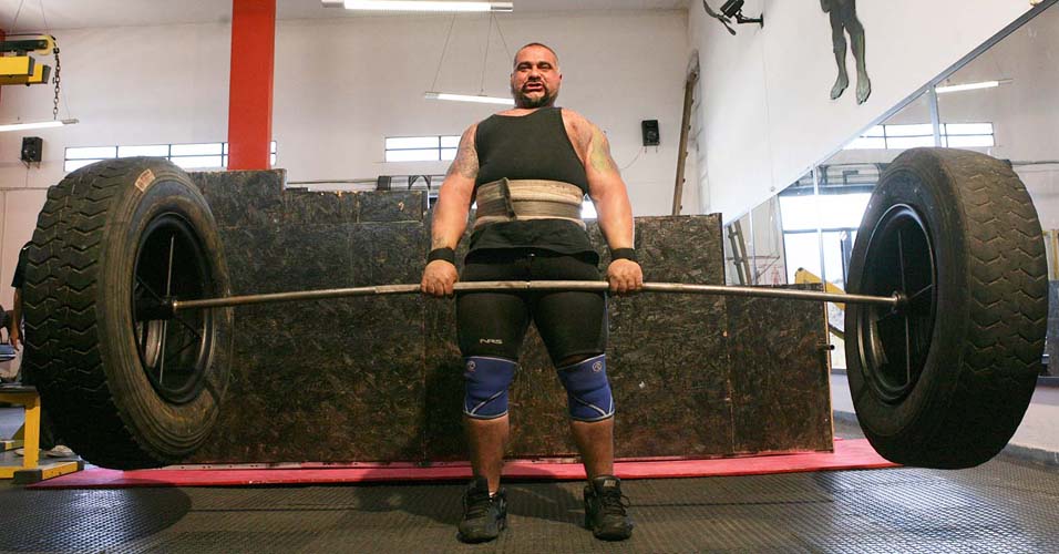 1108_strongman_f_017.jpg