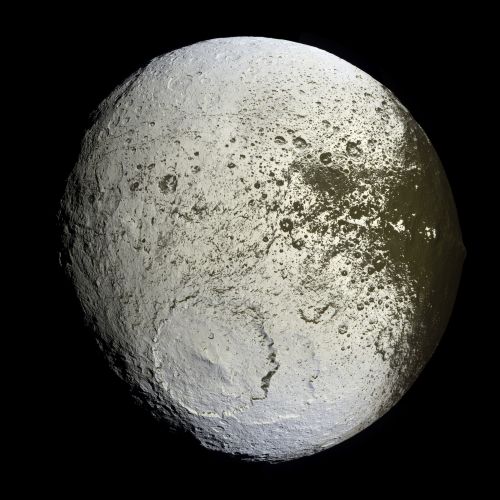 Lua Lapetus de Saturno