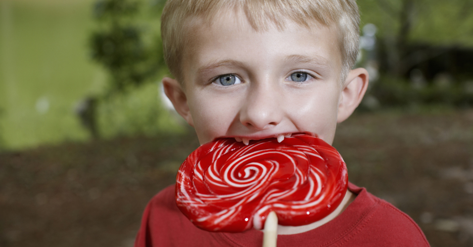 Crianças e jovens que comem doce tem menos chance de serem obesas