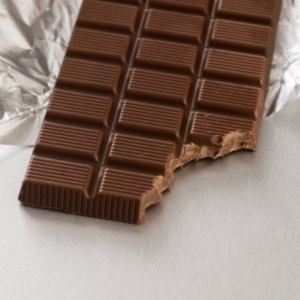 O chocolate pode fazer parte de um estilo de vida saudável, se consumido em quantidades compatíveis com o gasto energético de cada pessoa - Getty Images