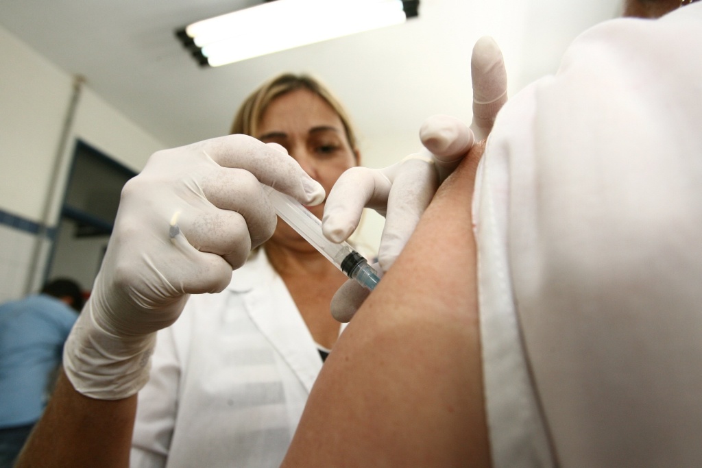 Nas costas musculares a contra dores gripe vacina