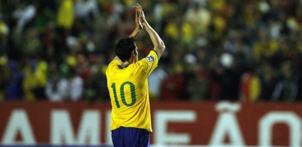 De acordo com a pesquisa, 97% dos brasileiros vão assistir aos jogos do torneio - Efe/Antonio Lacerda