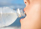 Beber bastante água faz mesmo bem à saúde - Getty Images