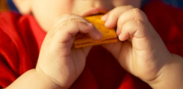 À medida que a criança fica mais velha, controlar sua dieta fica ainda mais difícil - Thinkstock